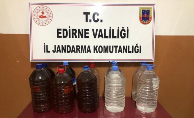 Edirne'de 110 litre kaçak içki ele geçirildi