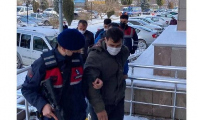 Tekirdağ'da mühürlü kıraathanede oyun oynarken yakalanan 25 kişiye 77 bin 500 lira ceza uygulandı