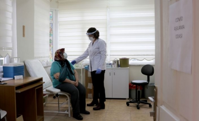 Edirne'de 85 yaş ve üzerindekilere 2. doz aşıları yapılmaya başlandı