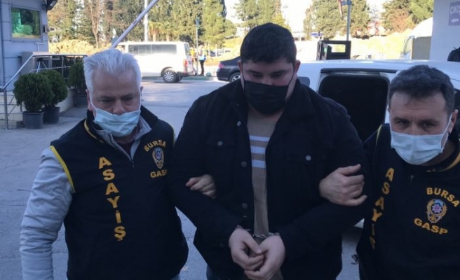 Bursa'da kuyumcudan silahlı soygun yapan iki kişi gözaltına alındı