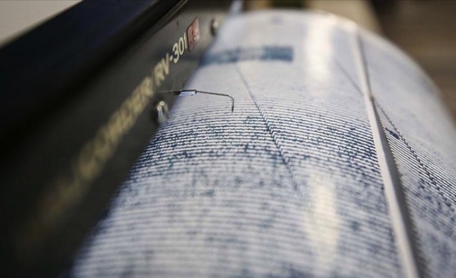 İzmir'de 5,1 büyüklüğünde deprem meydana geldi