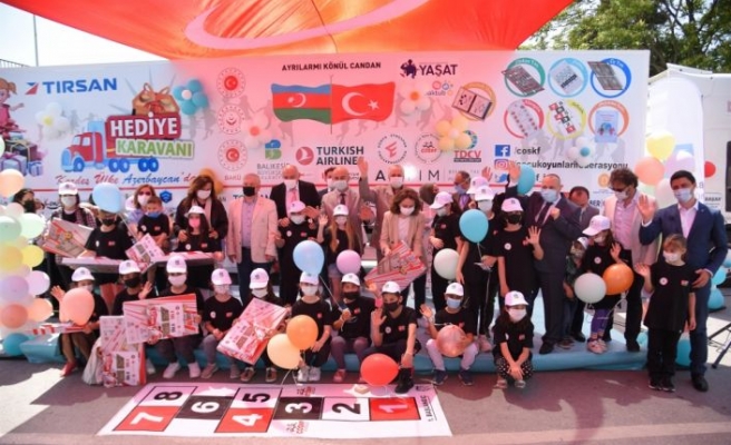 “Hediye Karavanı“ Azerbaycanlı çocuklar için Balıkesir'den yola çıktı