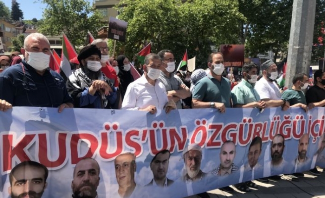 İsrail'in Mescid-i Aksa ve Filistinlilere saldırıları Bursa'da protesto edildi