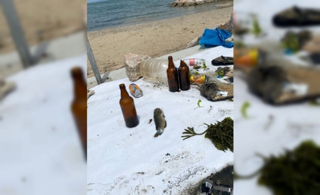 Bursa'da dalgıçlar denizde çöp temizliği yaptı