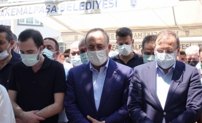 Vefat eden eski Bursa Milletvekili Ali Koyuncu son yolculuğuna uğurlandı