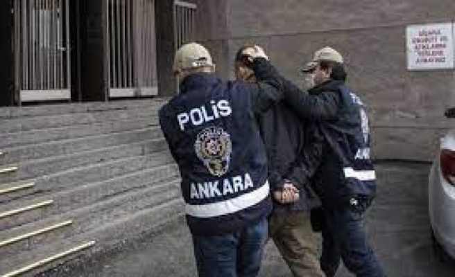 Yunanistan'a kaçmaya hazırlanırken yakalanan 3 FETÖ şüphelisinden 2'si tutuklandı
