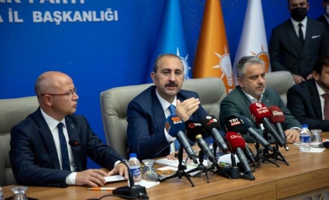 Adalet Bakanı Gül, AK Parti Bursa İl Başkanlığı'nda konuştu: