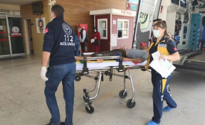 Bursa'da akıma kapılan işçinin üzerini toprakla örterek ambulans beklediler