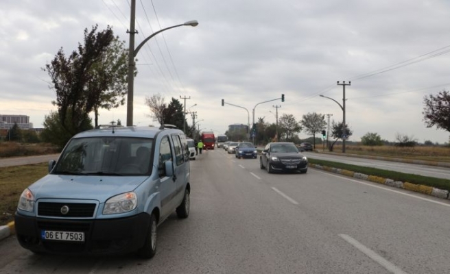Edirne'de yaya geçidinde otomobilin çarptığı kişi yaralandı