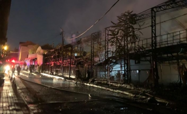 İstanbul’da lokalde çıkan yangın söndürüldü
