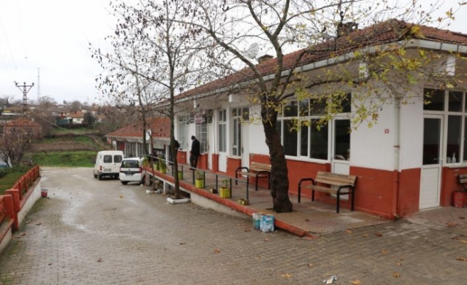 Edirne'de Kovid-19 vakalarının arttığı köyde gönüllü karantina uygulanıyor