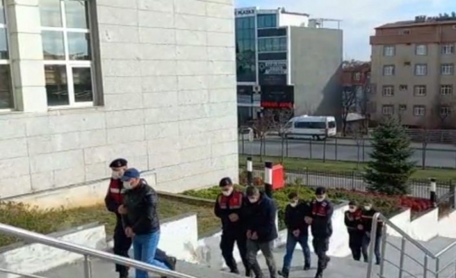 Kocaeli'de bakır kablo çaldıkları iddiasıyla 4 şüpheli tutuklandı