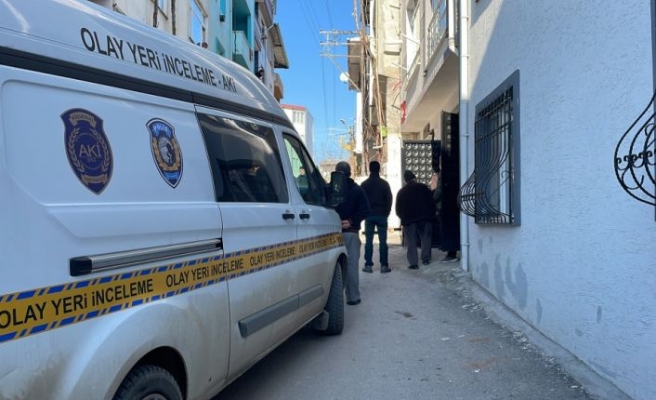 Bursa'da evinin çatısını yaparken düşen kişi yaşamını yitirdi