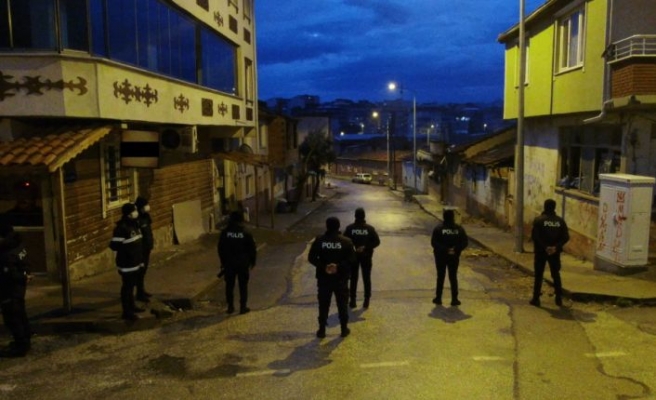 Bursa'da suç örgütü operasyonunda 12 kişi yakalandı