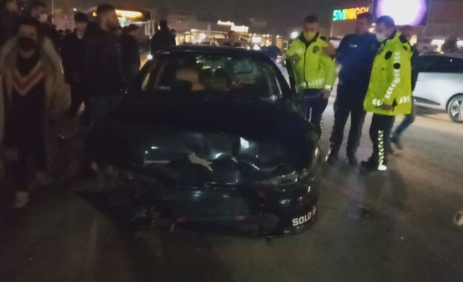 Otomobillerin çarpışması sonucu 2 kişi yaralandı