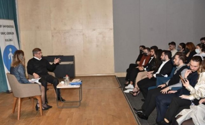 Sn. Davutoğlu MEF Üniversitesi Öğrencileriyle Buluşması
