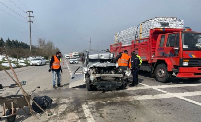 Trafik kazası D-100 kara yolunda ulaşımı aksattı