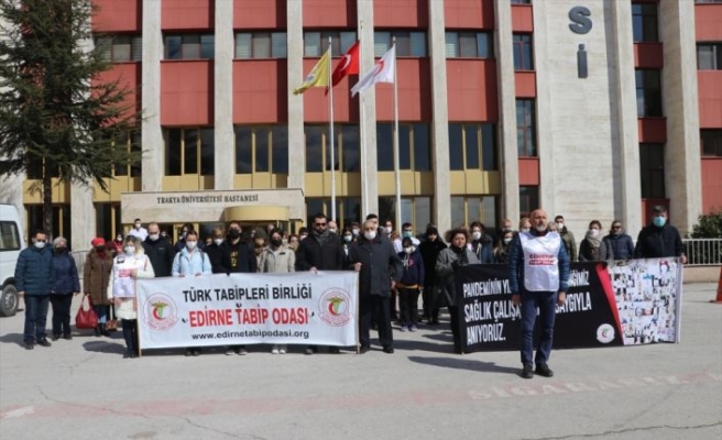 Kovid-19 salgını nedeniyle hayatını kaybeden sağlık çalışanları Edirne'de anıldı