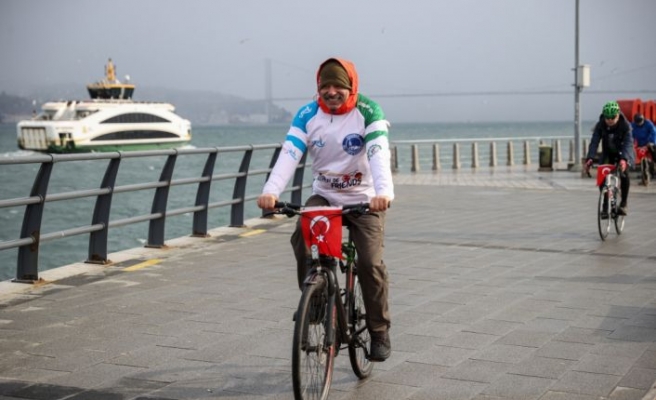 Üsküdar Bisiklet Peloton Spor Kulübü üyeleri Çanakkale'ye hareket etti