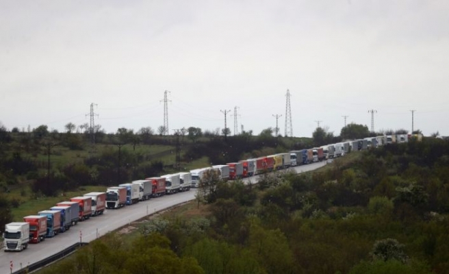 Bulgaristan'a açılan Hamzabeyli Sınır Kapısı'nda tır kuyruğu