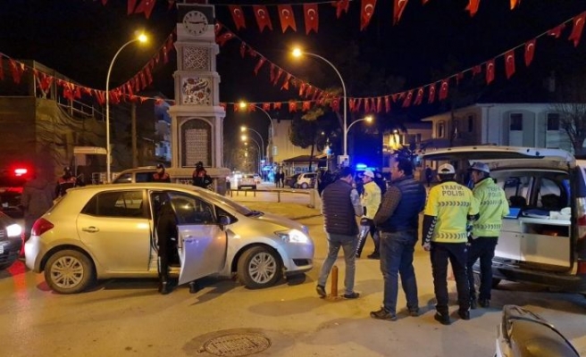 Bursa'da polisin katılımıyla asayiş uygulaması yapıldı