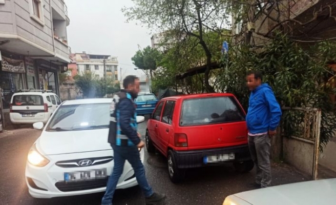 İstanbul'da küçük çocuğuna araba kullandıran babaya para cezası