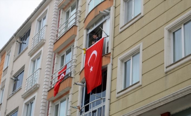 Şehit Uzman Çavuş Akgün'ün Tekirdağ'daki ailesine şehadet haberi verildi