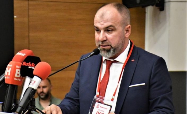 Balıkesirspor'un yeni başkanı Nedim Ömer oldu