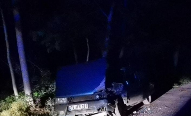 Bursa'da otomobil ile kamyonetin çarpıştığı kazada kişi yaralandı