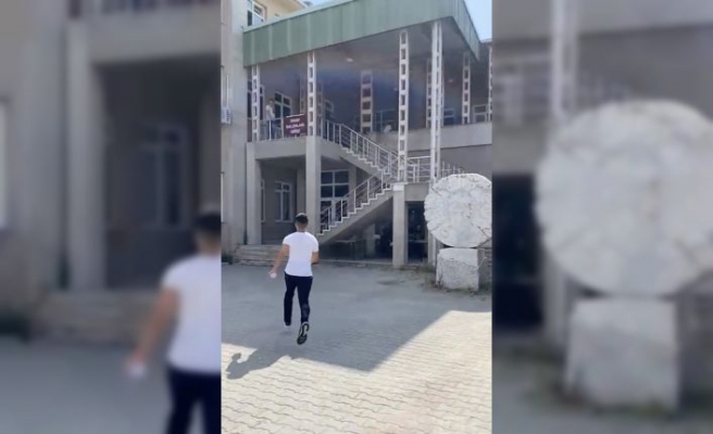 Edirne'de yanlış salona gelen öğrenciyi YKS'ye Yunus Timi polisleri yetiştirdi