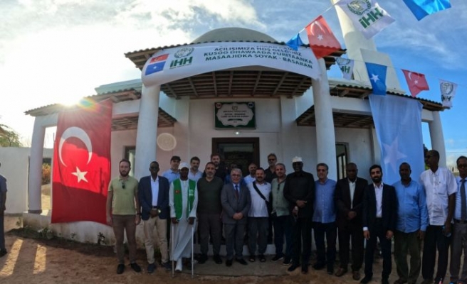 İHH Somali'de iki yeni cami inşa etti