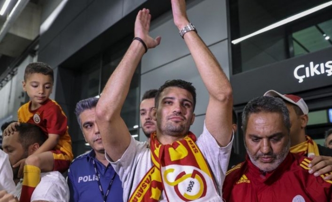 Galatasaray'ın transfer görüşmelerine başladığı Dubois, İstanbul geldi