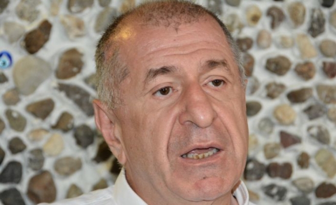 Zafer Partisi Genel Başkanı Ümit Özdağ Balıkesir'de partililerle buluştu: