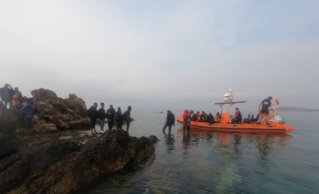 Ayvalık açıklarında 46 düzensiz göçmen kurtarıldı