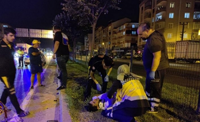 Bursa'da traktörle çarpışan motosikletteki 2 kişi yaralandı