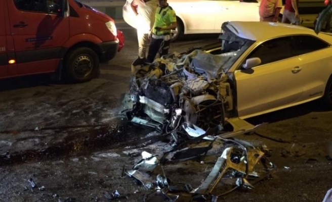 Bursa'daki 4 aracın karıştığı zincirleme kaza