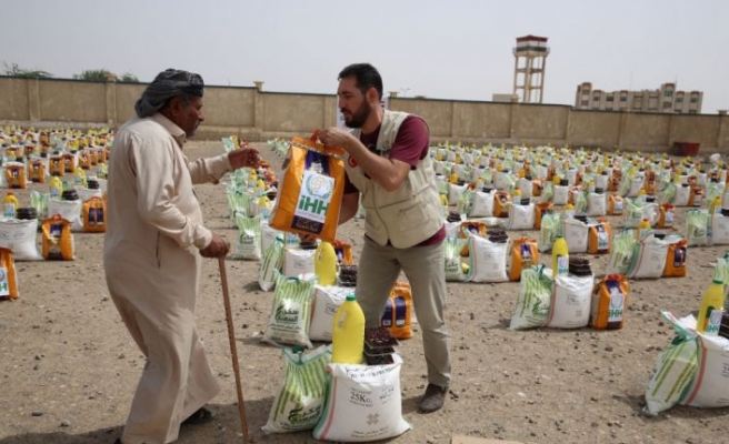 İHH'den Yemenli ihtiyaç sahiplerine destek