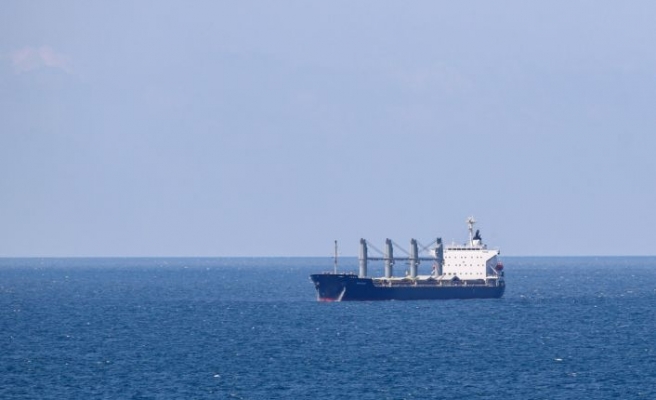 Odessa'dan gelen “Navi-Star“ gemisi İstanbul Boğazı'nın Karadeniz girişine ulaştı