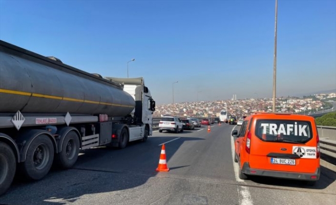 Anadolu Otoyolu'ndaki zincirleme trafik kazası ulaşımı aksattı