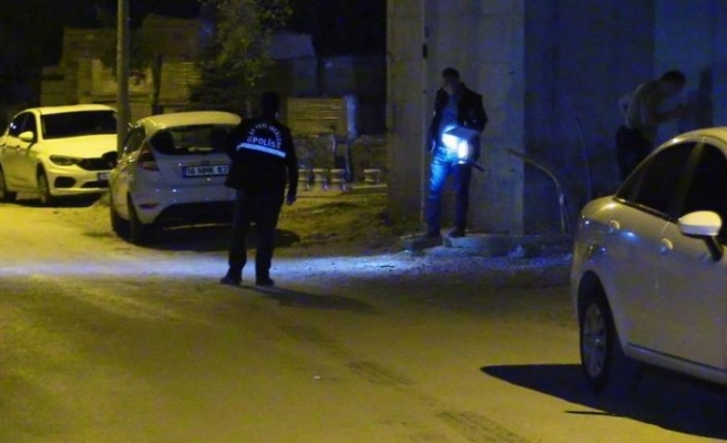 Bursa'da bir kişi silahla vurularak yaralandı