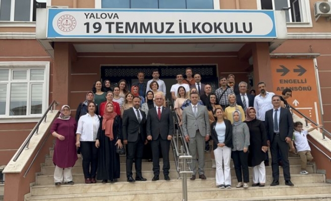 Milli Eğitim Bakan Yardımcısı Şensoy Yalova'da okulları ziyaret etti