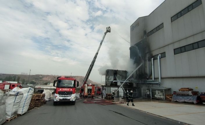 Mobilya fabrikasının talaş silosunda çıkan yangın söndürüldü