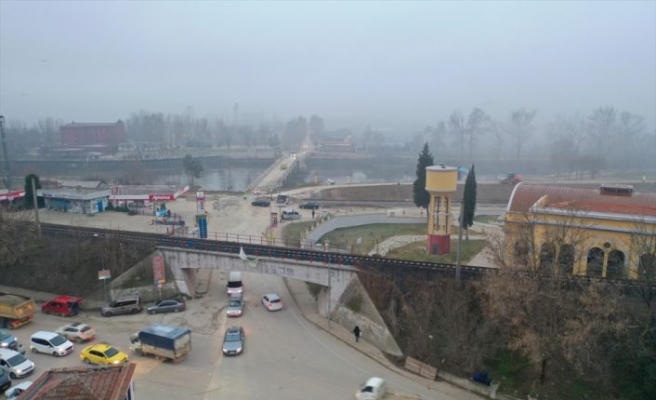 Hızlı tren altyapı çalışmaları nedeniyle kapatılan tarihi Tunca Köprüsü trafiğe açıldı
