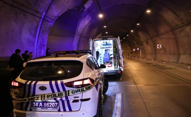İstanbul'da tünelin duvarına çarpan motosikletin sürücüsü öldü