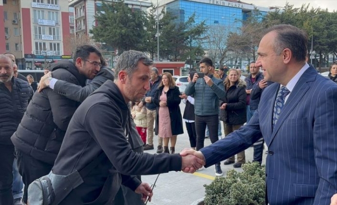 Deprem bölgesinden dönen Bakırköy Adliyesi personeli alkışlarla karşılandı