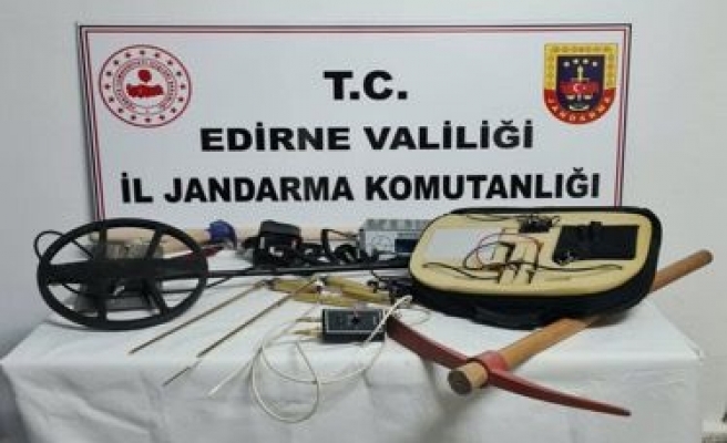 Edirne'de izinsiz kazı yapan 5 kişi suçüstü yakalandı
