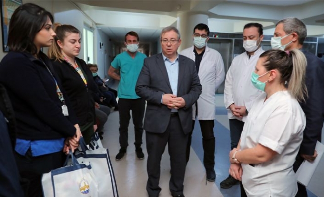 İlk müdahalesi Trakya Üniversitesi hekimlerince yapılan afetzedelerin tedavisi Edirne'de sürüyor