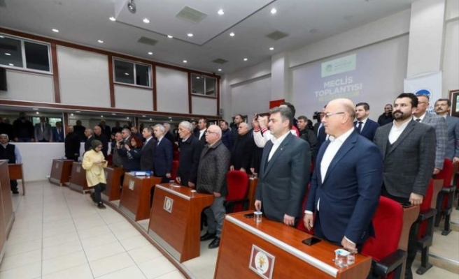 Sakarya Büyükşehir Belediye Meclisi üyeleri huzur haklarını depremzedeler için bağışladı