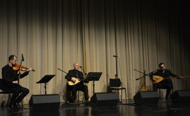 Bursa'da iki saz bir ses “Feryad“ konseri düzenlendi
