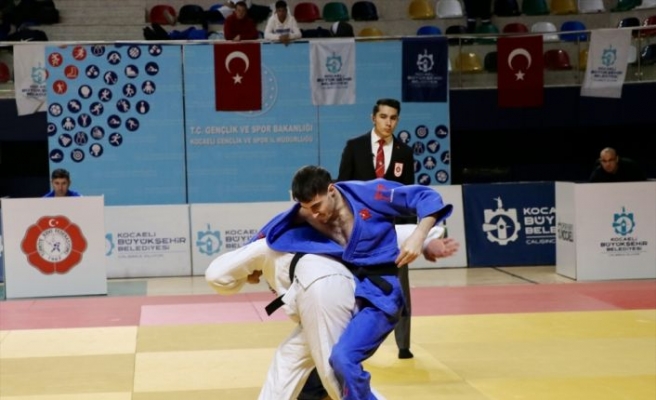 Spor Toto Büyükler Türkiye Judo Şampiyonası Kocaeli'de başladı